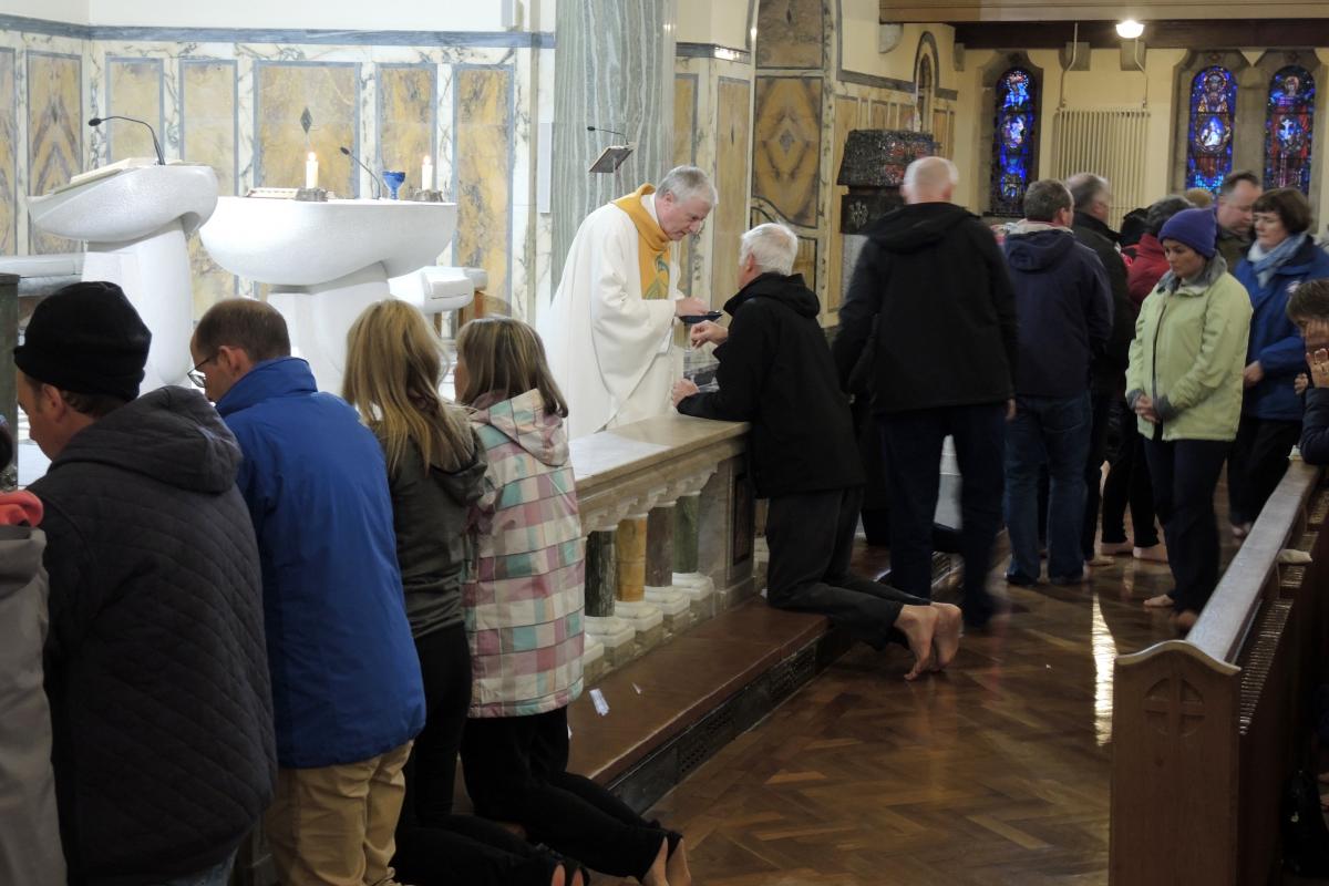 Barefoot pilgrims hold 24hour vigil, threeday fast at Lough Derg
