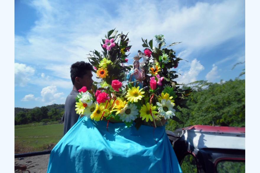 Flores De Mayo And Santacruzan Engage Filipino Youth In Marian