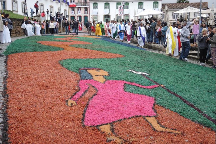 The beginning of the tapete, or sawdust carpet, prepared the night before for the early morning Easter procession.
