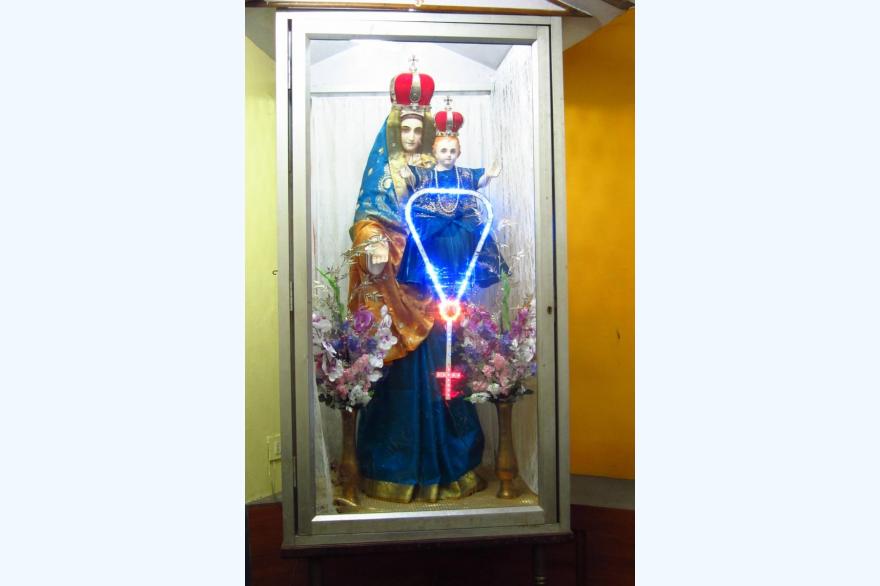 Madonna and child at a free-standing shrine in the William's Town section of Bangalore