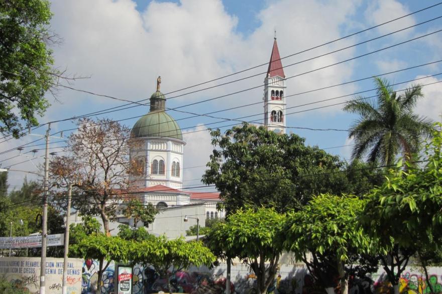 Iglesia Catolica Maria Auxiliadora Don Rua, San Salvador, is built to in an updated Florentine style. Iglesia Catolica Maria Auxiliadora Don Rua, San Salvador