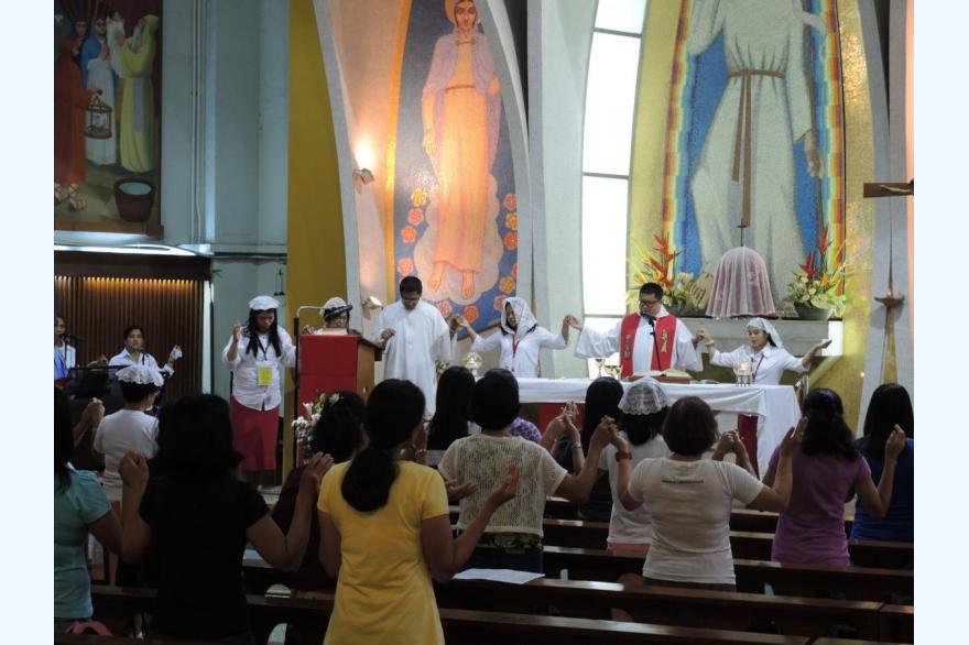 El Shaddai members at St. Joseph's Church