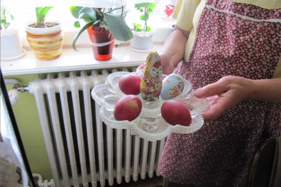 Romania's Lenten rituals include straw man's burial and Easter basket blessings Catholics