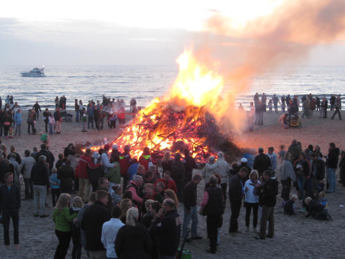 Feast Of Sankt Hans Catholics Cultures